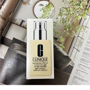 Clinique dramatically different moisturizing gel 125 ml new